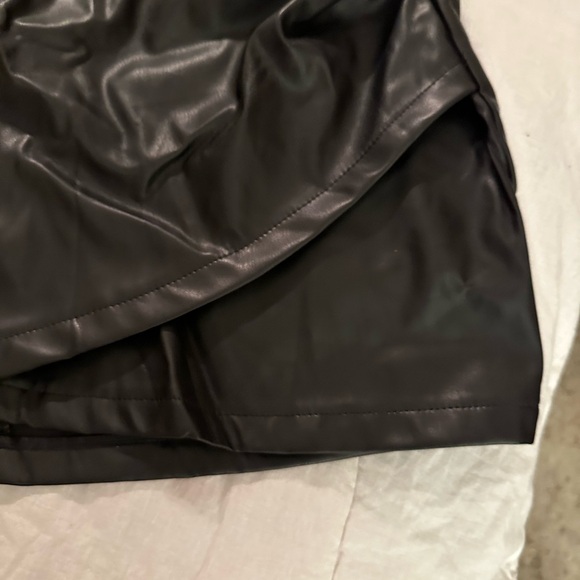 Black Shein XXL Black Skirt - Picture 2 of 8